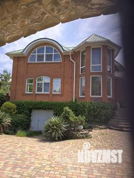 Дом 311м², 2-этажный, участок 10 сот.