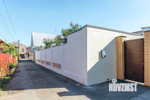 Дом 326м², 3-этажный, участок 6 сот.