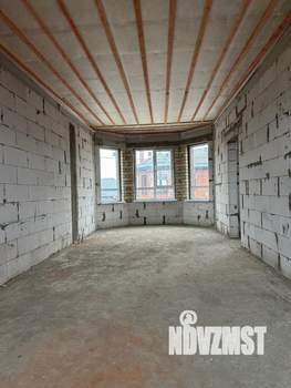 Дом 180м², 2-этажный, участок 6 сот.