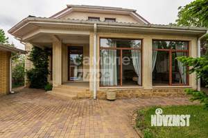 Дом 381м², 2-этажный, участок 8 сот.