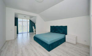 Дом 102м², 2-этажный, участок 9 сот.