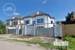 Дом 365м², 2-этажный, участок 4 сот.