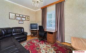 Дом 208м², 3-этажный, участок 6 сот.