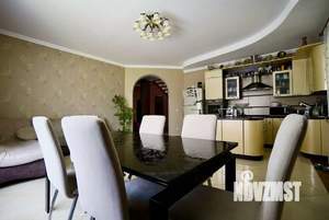 Дом 315м², 2-этажный, участок 5 сот.