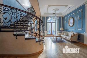 Дом 586м², 3-этажный, участок 9 сот.