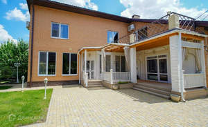 Дом 424м², 2-этажный, участок 8 сот.