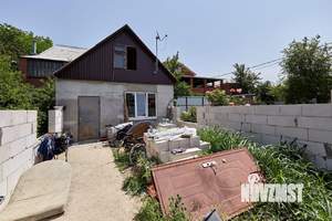 Дом 60м², 2-этажный, участок 6 сот.