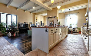 Дом 301м², 2-этажный, участок 6 сот.