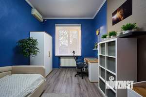 Дом 270м², 2-этажный, участок 6 сот.