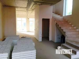 Дом 246м², 3-этажный, участок 4 сот.