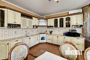 Дом 180м², 2-этажный, участок 6 сот.