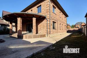 Дом 262м², 2-этажный, участок 9 сот.