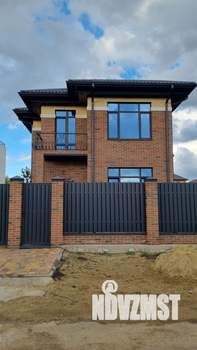 Коттедж 165м², 2-этажный, участок 4 сот.