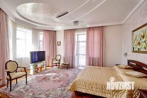 Дом 650м², 3-этажный, участок 30 сот.