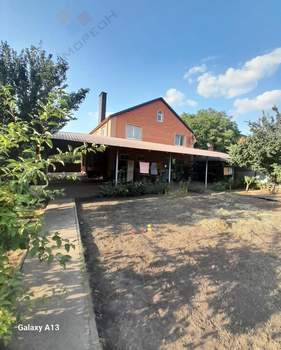 Дом 263м², 2-этажный, участок 8 сот.