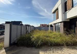 Дом 275м², 3-этажный, участок 6 сот.