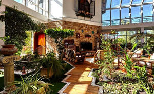 Дом 892м², 2-этажный, участок 19 сот.