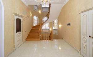 Дом 650м², 5-этажный, участок 6 сот.