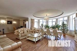 Дом 545м², 3-этажный, участок 20 сот.