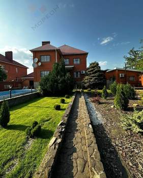 Дом 382м², 3-этажный, участок 11 сот.