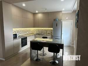 Дом 183м², 2-этажный, участок 9 сот.