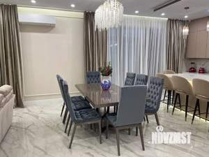 Дом 303м², 2-этажный, участок 6 сот.