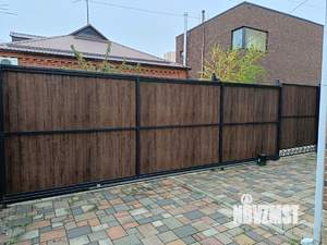 Дом 237м², 3-этажный, участок 4 сот.