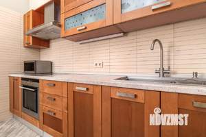 Дом 300м², 3-этажный, участок 7 сот.