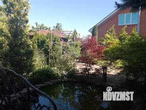 Дом 274м², 2-этажный, участок 10 сот.