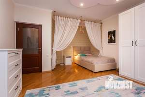 Дом 386м², 3-этажный, участок 3 сот.