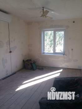 Дом 54м², 2-этажный, участок 4 сот.