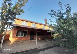 Дом 263м², 2-этажный, участок 8 сот.