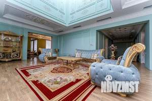 Дом 850м², 2-этажный, участок 10 сот.