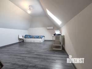 Дом 100м², 2-этажный, участок 3 сот.