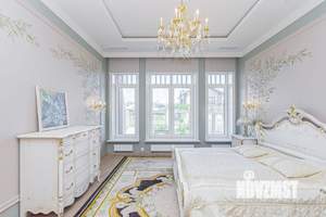 Дом 833м², 2-этажный, участок 10 сот.