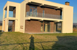 Дом 273м², 2-этажный, участок 10 сот.