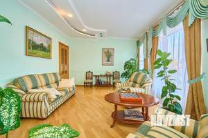 Дом 350м², 3-этажный, участок 7 сот.