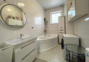 Дом 79м², 1-этажный, участок 4 сот.