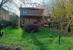 Дом 206м², 2-этажный, участок 8 сот.