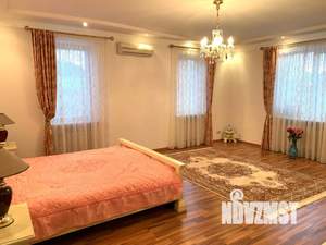 Дом 400м², 2-этажный, участок 8 сот.