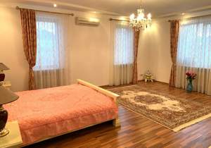 Дом 400м², 2-этажный, участок 8 сот.