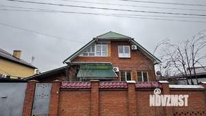 Дом 218м², 2-этажный, участок 10 сот.