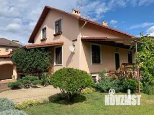 Дом 282м², 3-этажный, участок 14 сот.