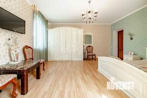 Дом 189м², 2-этажный, участок 9 сот.