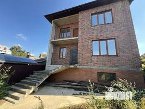 Дом 280м², 3-этажный, участок 4 сот.