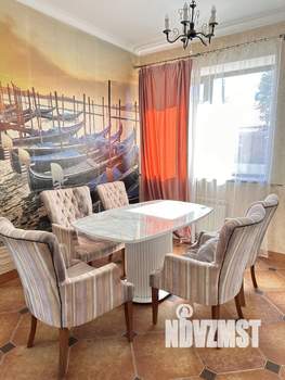 Дом 389м², 3-этажный, участок 7 сот.