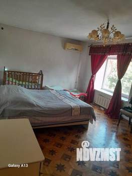 Дом 263м², 2-этажный, участок 8 сот.