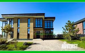 Таунхаус 134м², 2-этажный, участок 314 сот.