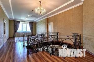 Дом 545м², 3-этажный, участок 20 сот.