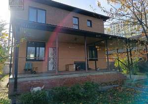 Дом 206м², 2-этажный, участок 8 сот.